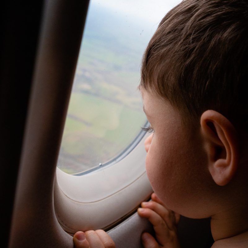 kids on plane